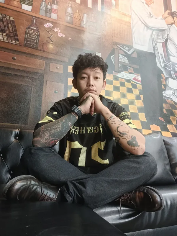 Por, barber at Together Barbershop Pattaya