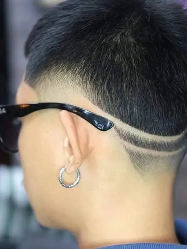 Double line design on a low fade