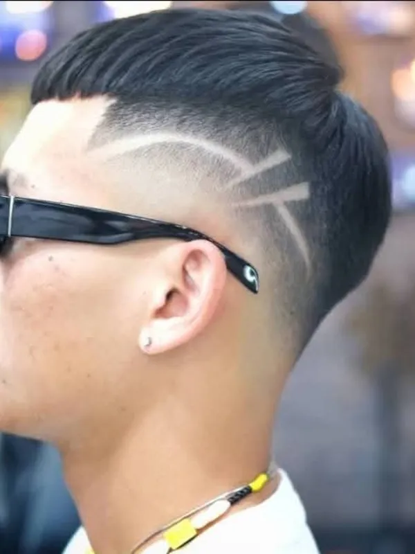 Sharp geometric line design with a fade