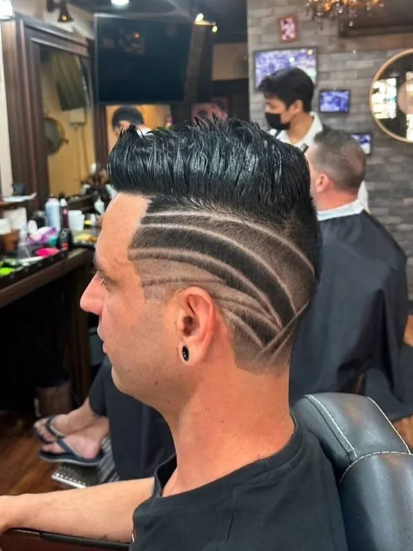 Stacked line design on a mid fade